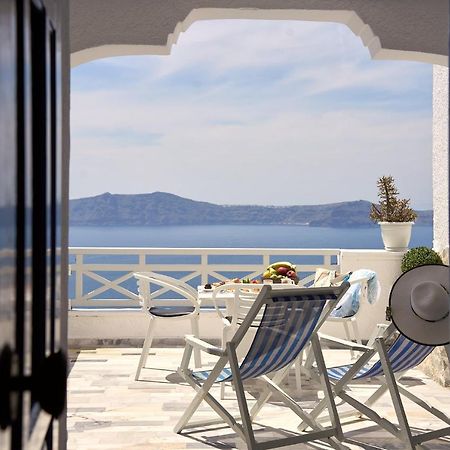 Amphitheater Cave Houses Fira  Exterior foto