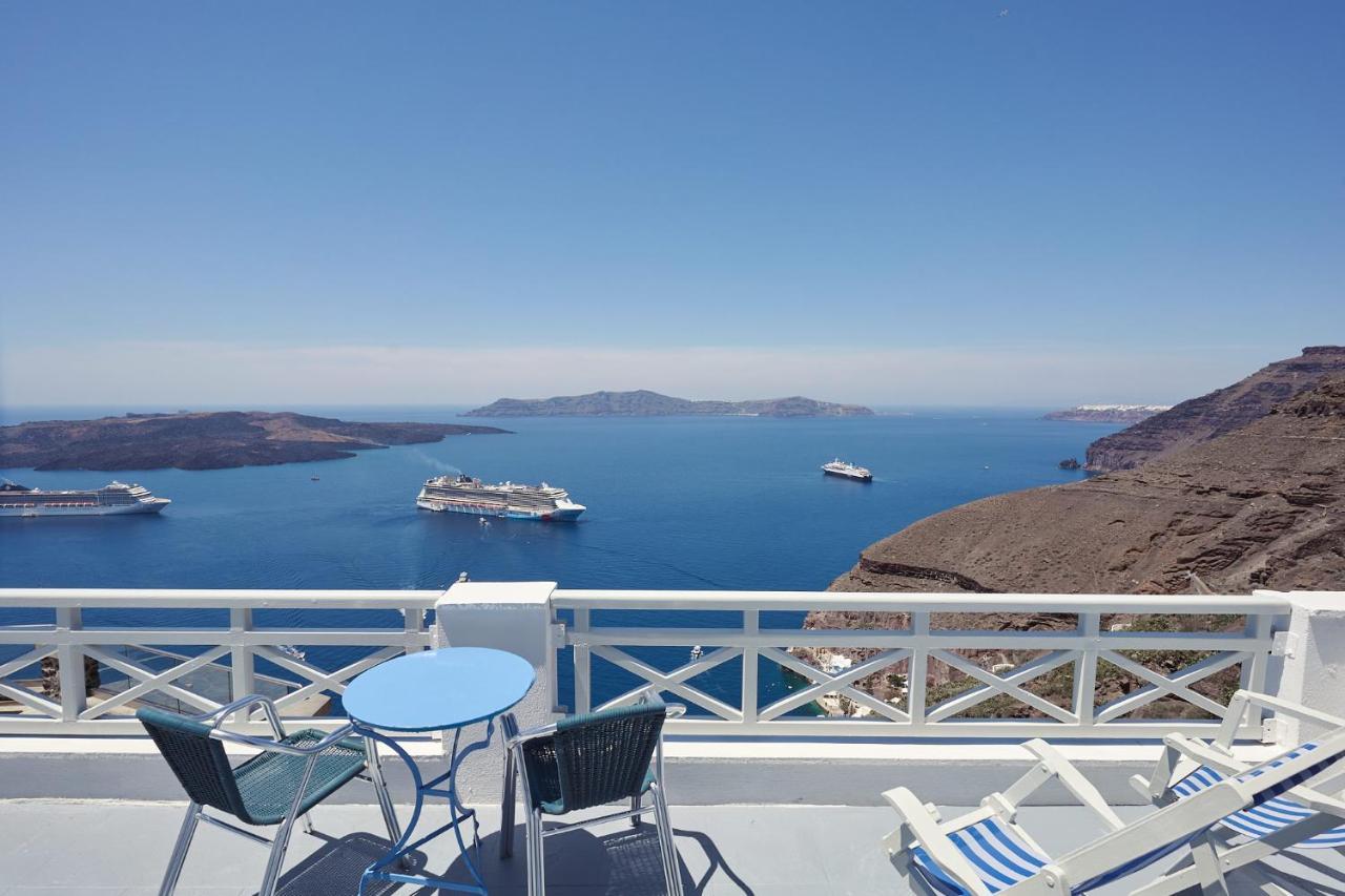 Amphitheater Cave Houses Fira  Exterior foto